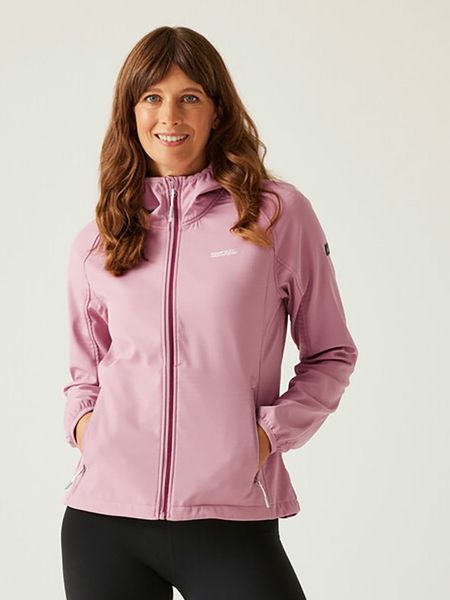 Regatta Kurtka softshellowa "Arec III" w kolorze jasnoróżowym rozmiar: 44. Różowe kurtki sportowe Regatta, bez wzorów, bez kaptura, outdoorowe. Za 104.89 zł.