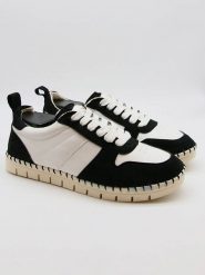 Bellucci Sneakersy w kolorze biało-czarnym rozmiar: 37. Białe trampki Bellucci, bez wzorów, bez zapięcia. Za 152.95 zł.