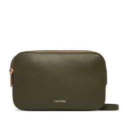 Torebka Calvin Klein. Zielone listonoszki Calvin Klein, bez wzorów, bez dodatków. Za 409.99 zł.