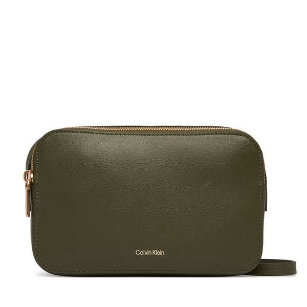 Torebka Calvin Klein. Zielone listonoszki Calvin Klein, bez wzorów, bez dodatków. Za 252.99 zł.