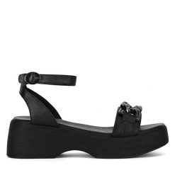 Sandały Lasocki. Czarne sandały Lasocki, bez wzorów, bez obcasa, na koturnie, bez zapięcia. Za 179.99 zł.