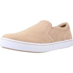 Buty CLARKS PAWLEY BLISS Nago. Czerwone trekkingi Clarks, z tkaniny, trekkingowe. Za 194.99 zł.