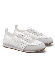 C'M Sneakersy w kolorze białym rozmiar: 37. Białe trampki C'M, bez wzorów, z materiału, bez zapięcia. Za 104.95 zł.