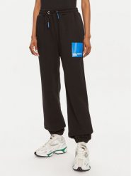 Karl Lagerfeld Jeans Spodnie dresowe 245J1000 Czarny Relaxed Fit. Czarne spodnie dresowe Karl Lagerfeld Jeans, xl, bez wzorów, z bawełny. Za 529.99 zł.