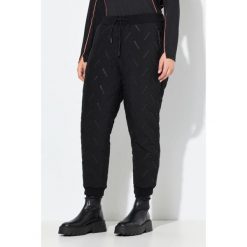 Damskie Funkcyjne spodnie dresowe kieszenie na zamek rąbek prążkowany stretch. Czarne spodnie dresowe Ulla Popken, plus size, bez wzorów, z dresówki. Za 349.99 zł.