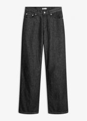 Jeansy straight, mid waist. Czarne jeansy bonprix, bez wzorów. Za 134.99 zł.
