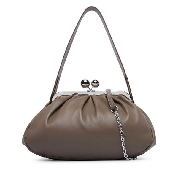 Torebka Weekend Max Mara. Brązowe torebki klasyczne Weekend Max Mara, bez wzorów, bez dodatków. Za 1,839.00 zł.