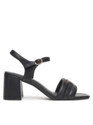 MEXX Sandały R24SS944932a Czarny. Czarne sandały Mexx, bez wzorów, z materiału, bez obcasa, na słupku, bez zapięcia. Za 169.99 zł.