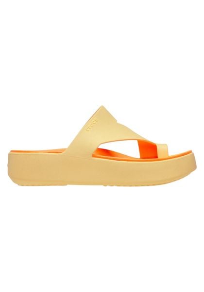 Klapki Dla Dorosłych Crocs Getaway Platform Toe Loop. Brązowe klapki Crocs, bez wzorów, z materiału, bez obcasa. Za 159.99 zł.