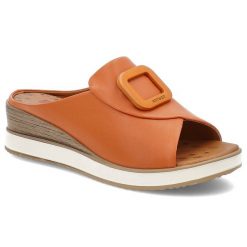 Pomarańczowe Klapki Artiker Stylowe Obuwie Damskie. Brązowe klapki Artiker, bez wzorów, bez obcasa, na koturnie. Za 209.00 zł.