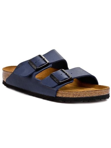 Birkenstock Klapki Arizona 051063 Niebieski. Niebieskie klapki Birkenstock, bez wzorów, ze skóry, bez obcasa. Za 399.99 zł.