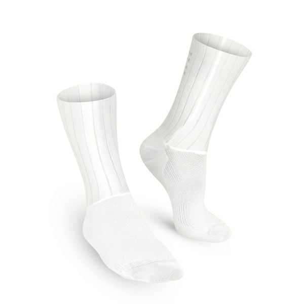 Skarpetki Bioracer Tech. Białe skarpety BIORACER, bez wzorów. Za 173.00 zł.