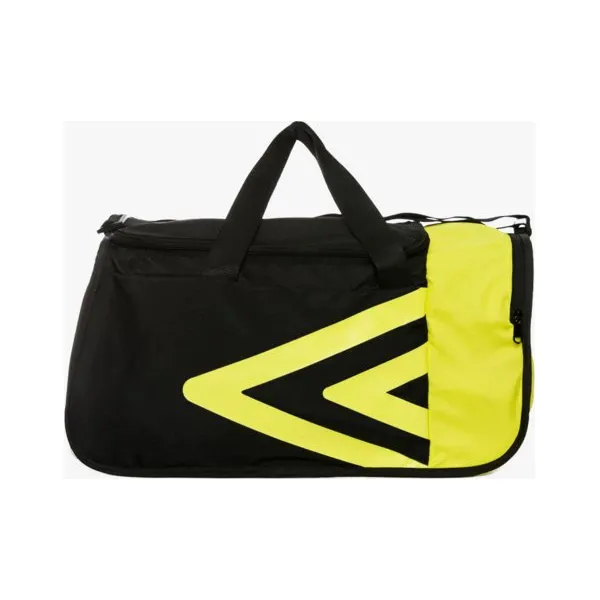 Umbro Torba Fold Away Micro Holdall , czarny, rozmiar ONE SIZE. Czarne torby na ramię Umbro, bez wzorów, z materiału, sportowe, na ramię, bez dodatków. W wyprzedaży za 39.99 zł.