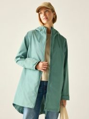 Regatta Kurtka przeciwdeszczowa "Brianka" w kolorze turkusowym rozmiar: 36. Niebieskie kurtki sportowe Regatta, m, bez wzorów, bez kaptura, outdoorowe. Za 166.88 zł.