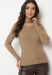 Jasnobeżowy Sweter z Golfem z Ozdobnym Wycięciem Essine. Brązowe golfy Born2be, bez wzorów, bez ramiączek. Za 59.99 zł.
