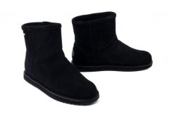 EMU AUSTRALIA W13216 Banks black, botki damskie. Czarne botki EMU Australia, bez wzorów, z wełny, bez obcasa, bez zapięcia. Za 789.90 zł.