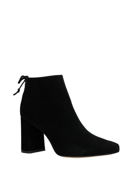 Wojas Skórzane botki w kolorze czarnym rozmiar: 37. Czarne botki Wojas, bez wzorów, ze skóry, bez obcasa, bez zapięcia. Za 390.45 zł.