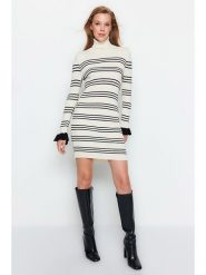 Trendyol Sukienka dzianinowa w kolorze kremowo-czarnym rozmiar: S/M. Brązowe sukienki Trendyol, na co dzień, m, bez wzorów, z dzianiny, bez kołnierzyka, bez ramiączek, midi, proste. Za 41.39 zł.