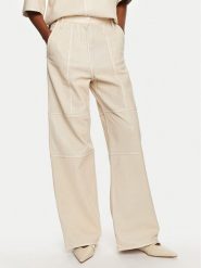 DAY BIRGER ÉT MIKKELSEN Bluzka Avril DAY65243200 Écru Relaxed Fit. Bluzki DAY Birger et Mikkelsen, s, bez wzorów, ze skóry, bez kołnierzyka, bez ramiączek. Za 2,299.00 zł.
