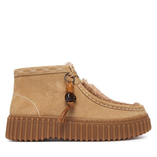 Trzewiki Clarks. Brązowe botki Clarks, bez wzorów, bez obcasa, na płaskiej podeszwie, bez zapięcia. Za 519.99 zł.