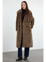 Trendyol Płaszcz w kolorze czarnym ze sztucznego futerka rozmiar: 36. Brązowe płaszcze Trendyol, bez wzorów, z puchu, bez kaptura. Za 169.67 zł.