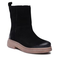 Botki Lasocki. Czarne botki Lasocki, bez wzorów, bez obcasa, na płaskiej podeszwie, bez zapięcia. Za 269.99 zł.