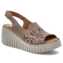 Sandały damskie Artiker, na koturnie skórzane z wzorkami na sprzączkę lekkie, szare, 56C0959. Szare sandały Artiker, bez wzorów, ze skóry, biznesowe, bez obcasa, na koturnie, bez zapięcia. Za 209.00 zł.