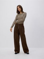 Jeansy barrel z zakładkami - dark grey jeans. Szare jeansy Reserved, bez wzorów. Za 149.99 zł.