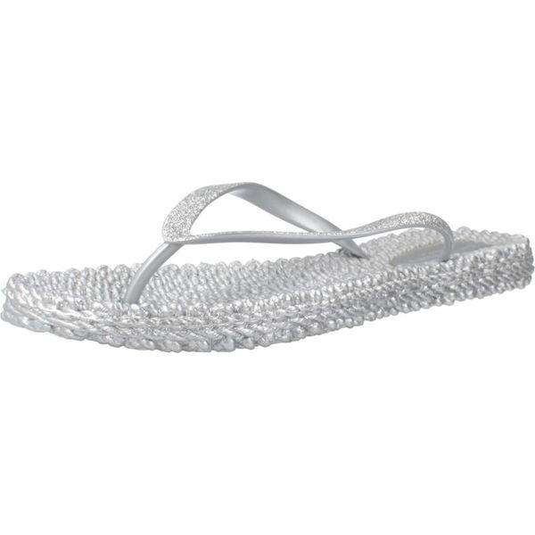 Sandały ILSE JACOBSEN CHEERFUL01 Srebrny. Szare sandały Ilse Jacobsen, bez wzorów, z gumy, bez obcasa, bez zapięcia. Za 129.99 zł.