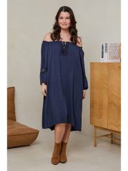 Curvy Lady Sukienka w kolorze granatowym rozmiar: 44/46. Niebieskie sukienki Curvy Lady, bez wzorów, z koronki, klasyczne, bez kołnierzyka, bez ramiączek, midi. Za 88.02 zł.
