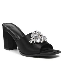 Klapki Jenny Fairy. Czarne klapki Jenny Fairy, bez wzorów, bez obcasa. Za 149.99 zł.