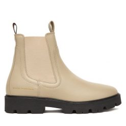 Sztyblety Tommy Hilfiger. Botki TOMMY HILFIGER, bez wzorów, bez obcasa, na płaskiej podeszwie, bez zapięcia. Za 599.99 zł.