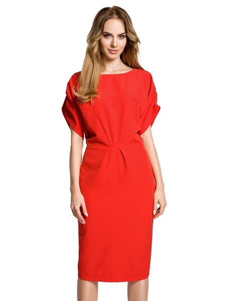 Made of emotion Sukienka w kolorze czerwonym rozmiar: L. Czerwone sukienki Made Of Emotion, l, bez wzorów, bez kołnierzyka, bez ramiączek, midi. Za 129.95 zł.