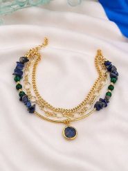 L'Atelier de Gaia Pozłacana bransoletka z lapis lazuli na kostkę rozmiar: onesize. Niebieskie bransoletki L'Atelier de Gaia, z lazurytem, pozłacane. Za 51.95 zł.