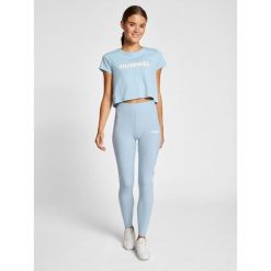 Damska koszulka crop top Hummel Legacy. Niebieskie bluzki Hummel, l, bez wzorów, bez kołnierzyka, bez ramiączek. Za 63.05 zł.