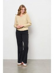 &Co Woman Koszulka "Vieve" w kolorze złoto-beżowym rozmiar: XL. Brązowe bluzki &Co Woman, xl, bez wzorów, bez kołnierzyka, bez ramiączek. Za 95.01 zł.