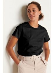 Kaffe Koszulka w kolorze czarnym rozmiar: S. Czarne bluzki Kaffe, s, bez wzorów, z bawełny, bez kołnierzyka, bez ramiączek. Za 56.99 zł.