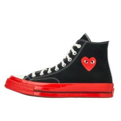 Buty do chodzenia unisex Converse Comme des Garçons Chuck 70 High Top. Czarne trampki Converse, bez wzorów, bez zapięcia. Za 653.40 zł.
