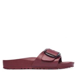 Klapki Birkenstock. Czerwone klapki Birkenstock, bez wzorów, bez obcasa. Za 224.99 zł.