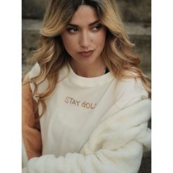 Bluza z wełna z ściągacze na co dzień na siłownię. Czarne bluzy LEONE 1947 APPAREL, bez wzorów, z poliesteru, bez kaptura. Za 147.31 zł.