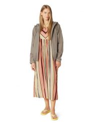 Ilse Jacobsen Kurtka przeciwwiatrowa w kolorze jasnobrązowym rozmiar: 38. Brązowe kurtki Ilse Jacobsen, bez wzorów, bez kaptura. Za 173.99 zł.