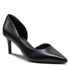 Szpilki Tamaris. Czarne szpilki Tamaris, bez wzorów, bez obcasa, na szpilce, bez zapięcia. Za 319.99 zł.