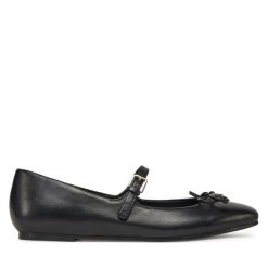 Baleriny Guess. Czarne baleriny Guess, z aplikacjami, bez obcasa. Za 289.99 zł.