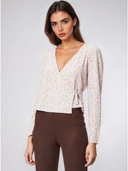 Monki Bluzka w kolorze kremowym rozmiar: 38. Brązowe bluzki Monki, bez wzorów, bez kołnierzyka, bez ramiączek. Za 52.55 zł.