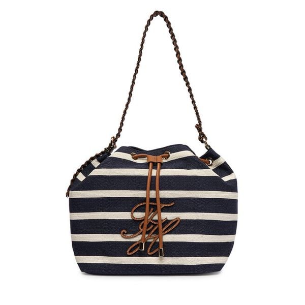 Torebka Tommy Hilfiger. Niebieskie torebki klasyczne TOMMY HILFIGER, bez wzorów, bez dodatków. Za 460.99 zł.