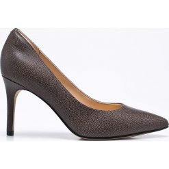 Clarks - Szpilki. Brązowe szpilki Clarks, bez wzorów, z materiału, bez obcasa, na obcasie, bez zapięcia. W wyprzedaży za 159.90 zł.