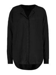 Sublevel Bluzka w kolorze czarnym rozmiar: XS. Czarne bluzki Sublevel, s, bez wzorów, z wiskozy, klasyczne, bez kołnierzyka, bez ramiączek. Za 57.20 zł.