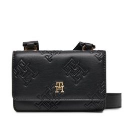 Torebka Tommy Hilfiger. Czarne listonoszki TOMMY HILFIGER, bez wzorów, bez dodatków. Za 419.99 zł.