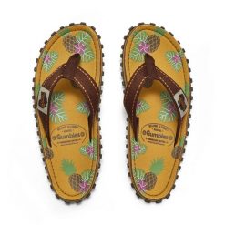 Japonki GUMBIES ISLANDER FLIP-FLOPS UNISEX. Żółte klapki Gumbies, bez wzorów, bez obcasa. Za 89.99 zł.