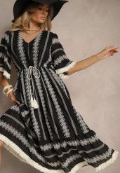 Czarna Rozkloszowana Sukienka Boho z Bawełny Zdobiona Haftem i Wiązaniem Koriruna. Czarne sukienki Renee, na co dzień, l, z aplikacjami, z bawełny, boho, bez kołnierzyka, bez ramiączek, midi, rozkloszowane. Za 99.99 zł.
